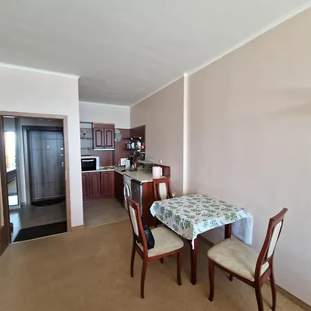 Апартаменты Festa Sea View