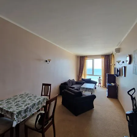 Апартаменты Festa Sea View